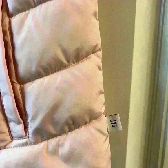 Gap puffer vest cold control - Picture 3 of 4